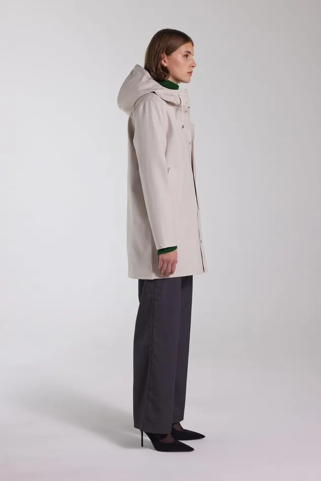 Stutterheim Stockholm Raincoat Light Sand Women Raincoats