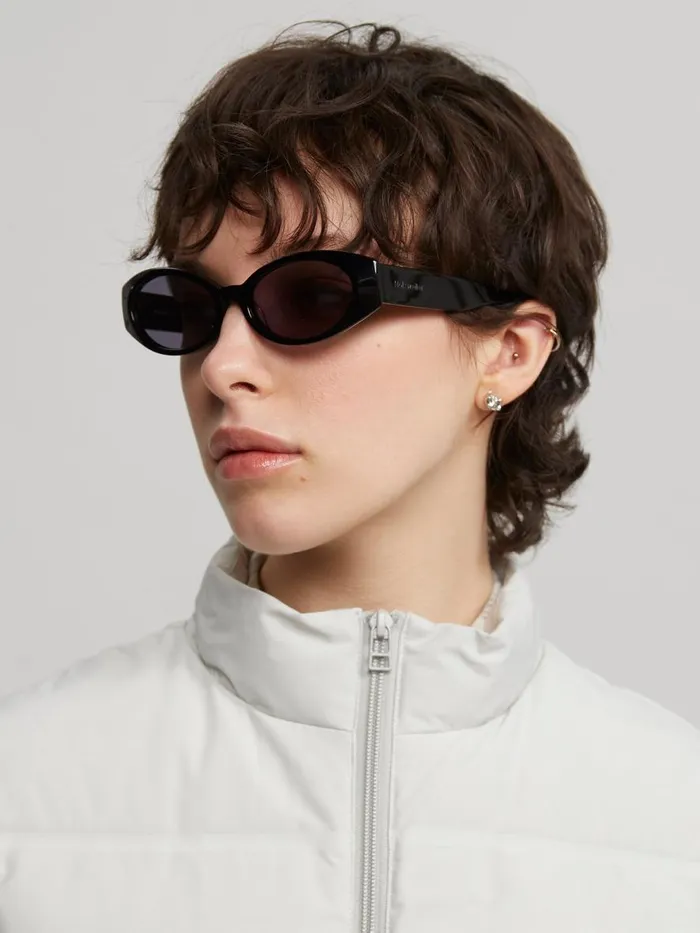 Sunglasses WomenMen Holzweiler Lieben Frame Black