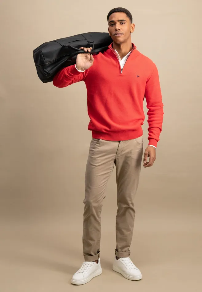Sweater Men FYNCHHATTON Sweaters With A Cotton Collar Tray Collar Navynew Offwhitepoppy Redturf Greenstrong Bluenight