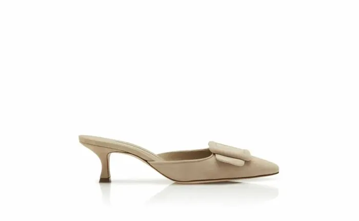 Women Beige Suede Kitten Heel Mules Manolo Blahnik Mules