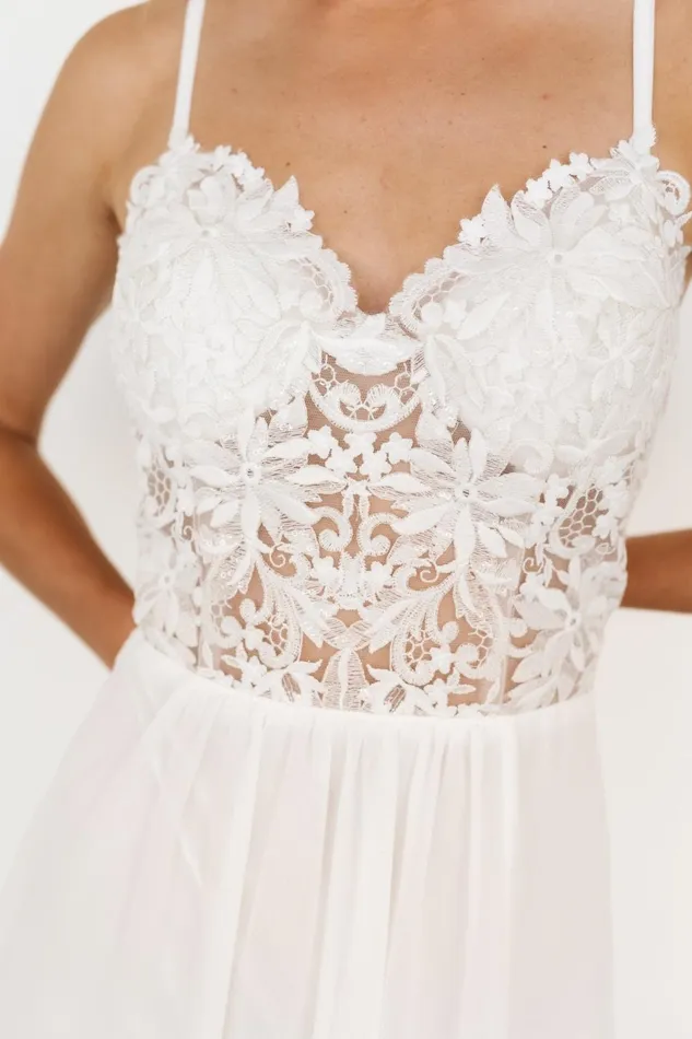 Women Embellished Sequin Baltic Born Samantha Lace Top Gown Off White Women Embellished Sequin Baltic Born Samantha Lace Top Gown Off White