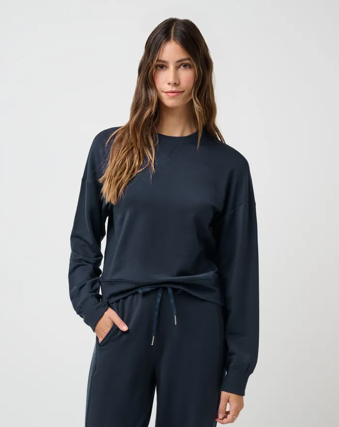 Women Hoodies and Pullovers TravisMathew CLOUD TERRY CREW Navy Blazer