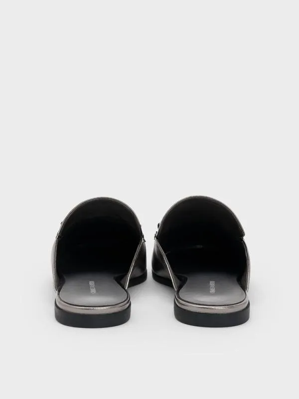 Women Leslie Metallic Mules 8211 Pewter CHARLES and KEITH Flats