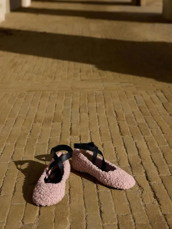 Women Margot Furry CrossoverStrap Ballet Flats 8211 Pink CHARLES and KEITH Flats