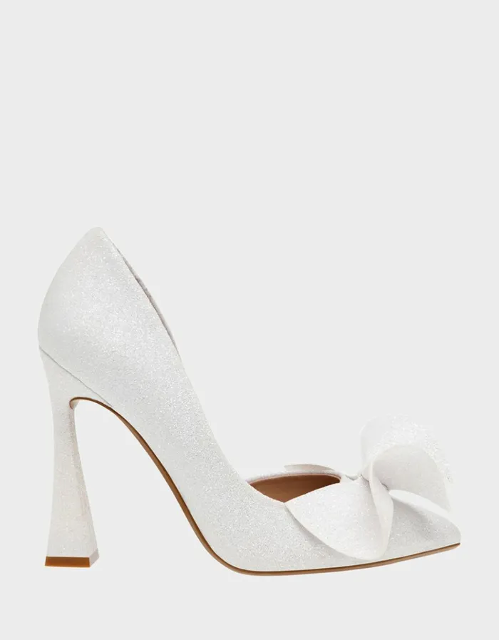 Women NOBBLE IVORY Ivory Betsey Johnson