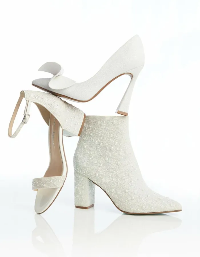 Women NOBBLE IVORY Ivory Betsey Johnson