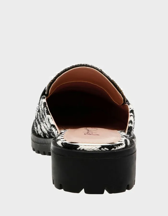 Women RONIN BLACKWHITE Black White Betsey Johnson