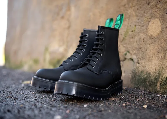 Women Solovair Derby Boots Black Greasy 8 Eye Zipped Platform Derby Boot