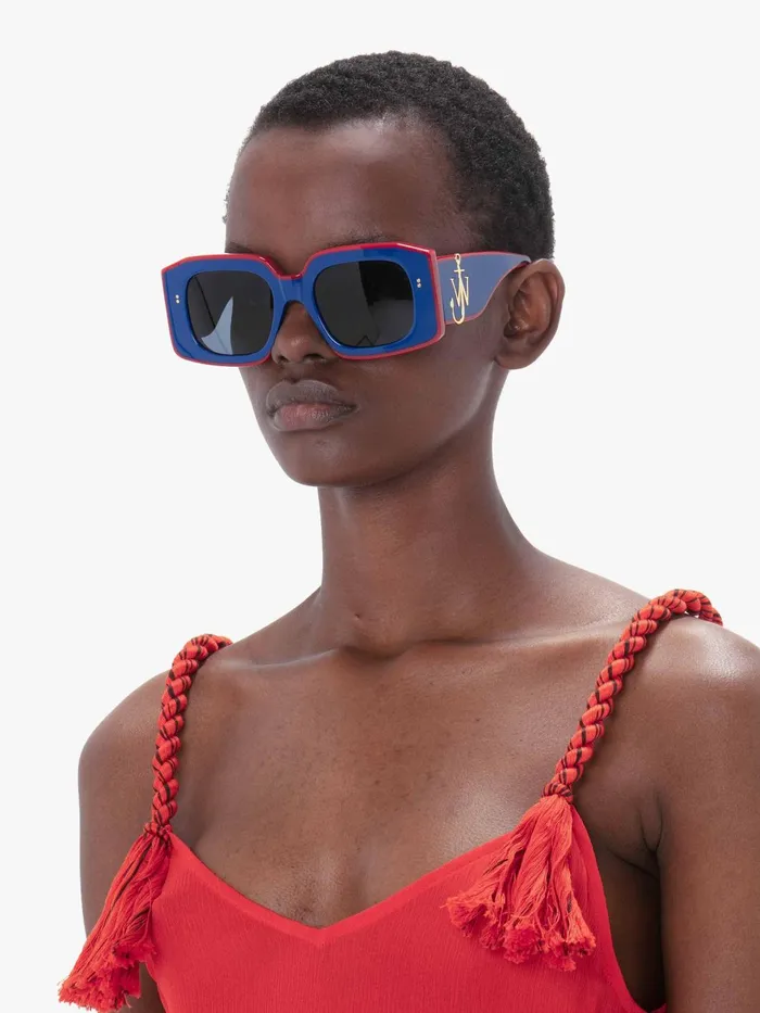Women SUNGLASSES JW Anderson LARGE SQUARE BUMPER SUNGLASSES Bluered Women SUNGLASSES JW Anderson LARGE SQUARE BUMPER SUNGLASSES Bluered