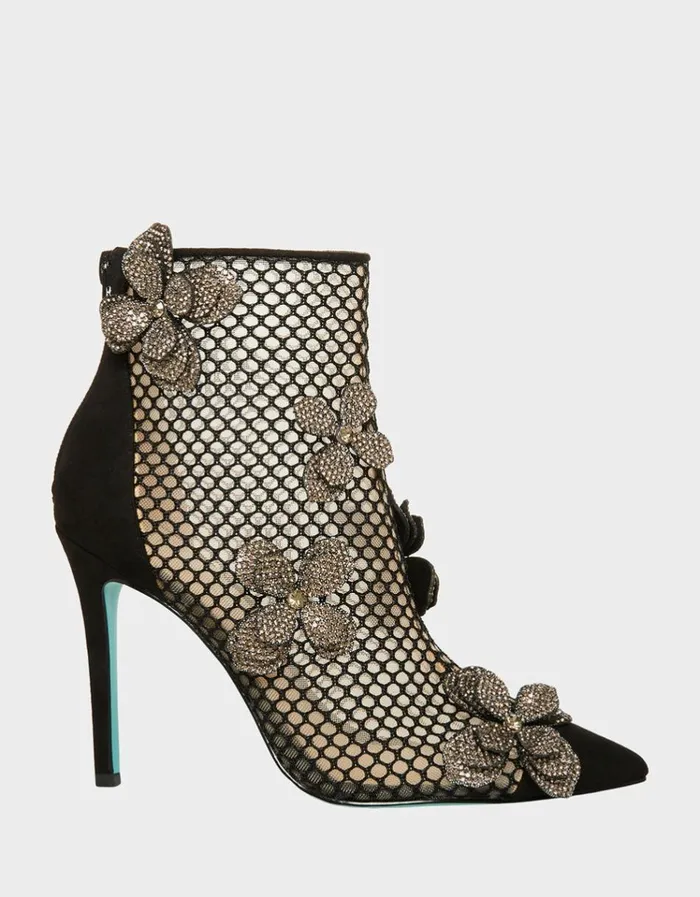 Women URSA BLACK Betsey Johnson