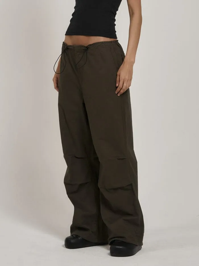 Womens Freefall Parachute Pant Tarmac Thrills Pants