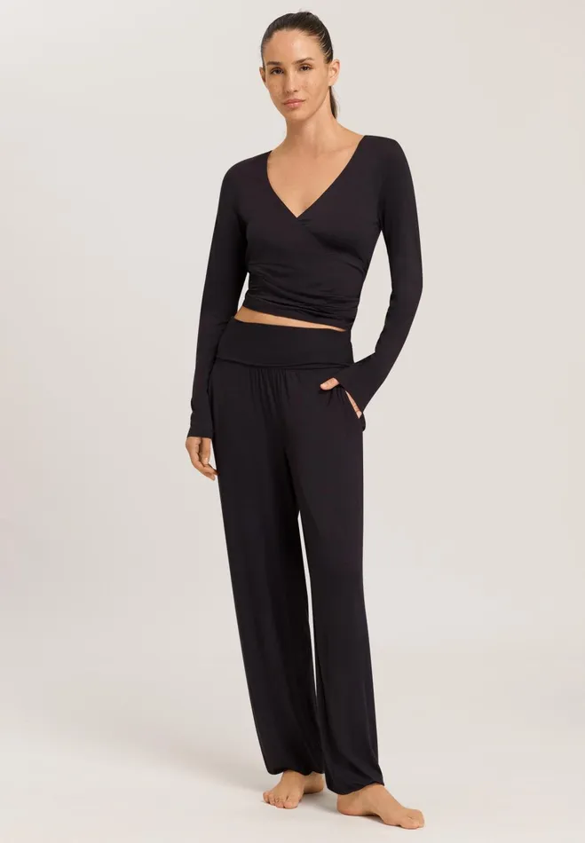 Wrap Top Black Beauty Women HANRO Activewear